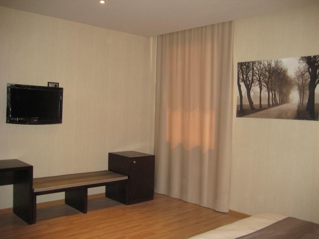 Dinastia Hotel Getafe Exterior photo